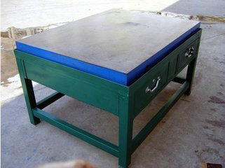 鑄鐵平臺在鐵路設(shè)備中的應(yīng)用